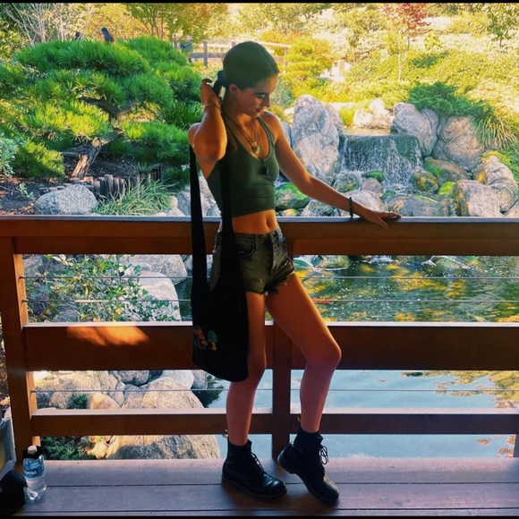 Urban Outfitters Navy blue halter - Picture 3 of 3